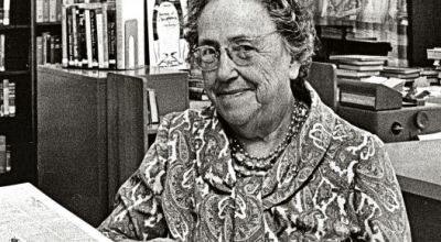 This is Dora McCormick, here shown inside Sellwood-Westmoreland’s fourth library, at S.E. Milwaukie and Lexington, in 1968. (Courtesy SMILE History Committee)
